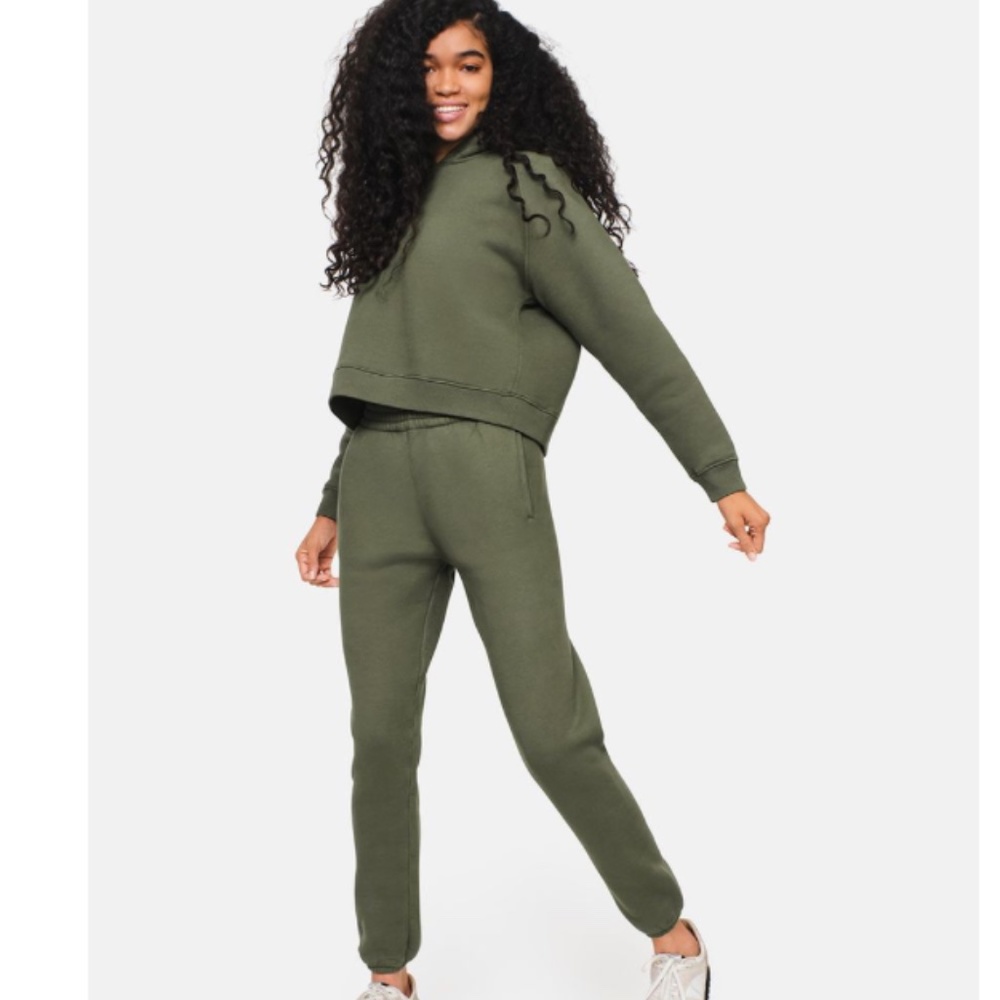 Outdoor Voices Nimbus Set in Vine S